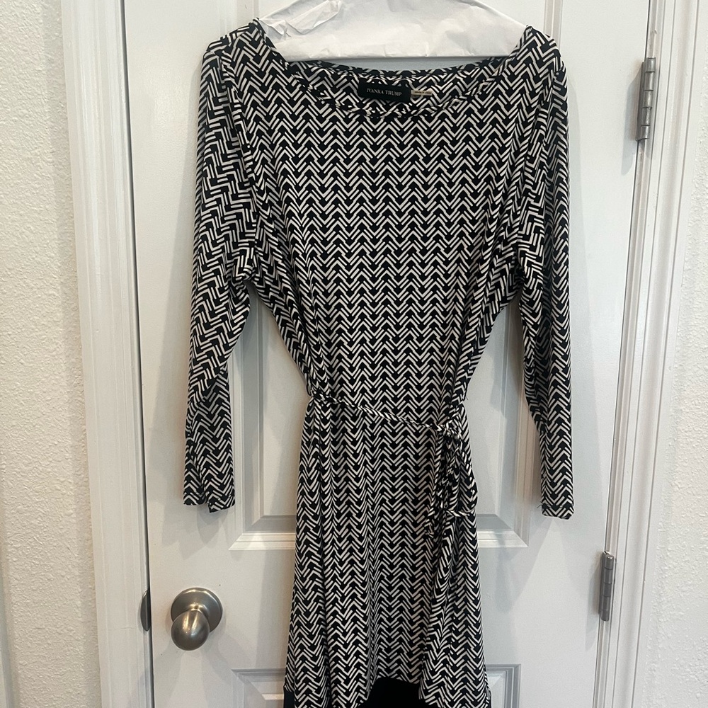 Beautiful, Versatile & Comfortable Dress by Ivanka Trump!